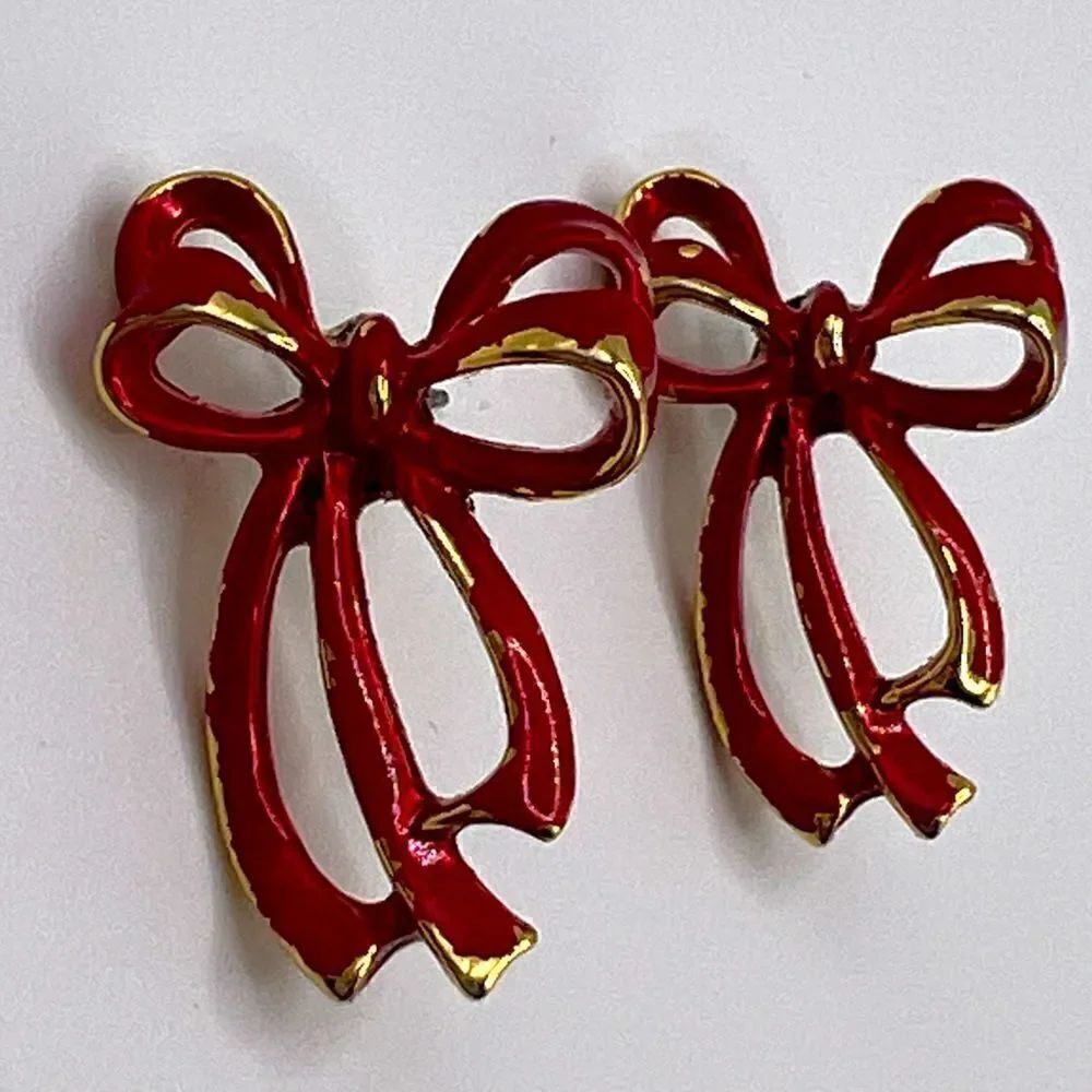 *3/$20* Gold tone and red bow earrings